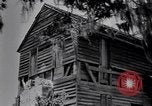 Standbild Gabeln von Cypress Plantation House und Nebengebäude ca 1940 Florence Alabama USA, 1939, aus Sekunde 3 historischem Filmmaterial Videoclip 65675021571