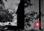 Standbild Gabeln von Cypress Plantation House und Nebengebäude ca 1940 Florence Alabama USA, 1939, aus Sekunde 23 historischem Filmmaterial Videoclip 65675021571
