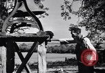 Standbild Gabeln von Cypress Plantation House und Nebengebäude ca 1940 Florence Alabama USA, 1939, aus Sekunde 32 historischem Filmmaterial Videoclip 65675021571