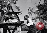 Standbild Gabeln von Cypress Plantation House und Nebengebäude ca 1940 Florence Alabama USA, 1939, aus Sekunde 36 historischem Filmmaterial Videoclip 65675021571