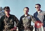 Immagine di American Air Force personale Isola di Luzon nelle Filippine, 1967, secondo 52 filmato di repertorio 65675021583