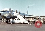 Immagine di Stati Uniti aviatori Saigon Vietnam, 1967, secondo 42 filmato di repertorio 65675021596