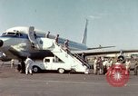 Immagine di Stati Uniti aviatori Saigon Vietnam, 1967, secondo 44 filmato di repertorio 65675021596