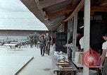 Standbild Cam Ranh Air Base Vietnam, 1967, aus Sekunde 28 historischem Filmmaterial Videoclip 65675021614
