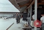 Standbild Cam Ranh Air Base Vietnam, 1967, aus Sekunde 30 historischem Filmmaterial Videoclip 65675021614