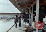 Standbild Cam Ranh Air Base Vietnam, 1967, aus Sekunde 32 historischem Filmmaterial Videoclip 65675021614