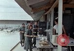 Standbild Cam Ranh Air Base Vietnam, 1967, aus Sekunde 40 historischem Filmmaterial Videoclip 65675021614