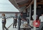 Standbild Cam Ranh Air Base Vietnam, 1967, aus Sekunde 45 historischem Filmmaterial Videoclip 65675021614