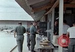 Standbild Cam Ranh Air Base Vietnam, 1967, aus Sekunde 49 historischem Filmmaterial Videoclip 65675021614