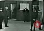 Standbild Premierminister Hayato Ikeda Dulles Virginia USA, 1963, aus Sekunde 10 historischem Filmmaterial Videoclip 65675021645
