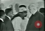 Standbild Präsident Charles de Gaulle Dulles Virginia USA, 1963, aus Sekunde 6 historischem Filmmaterial Videoclip 65675021646