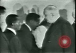 Standbild Präsident Charles de Gaulle Dulles Virginia USA, 1963, aus Sekunde 8 historischem Filmmaterial Videoclip 65675021646