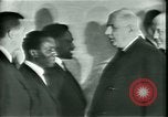 Standbild Präsident Charles de Gaulle Dulles Virginia USA, 1963, aus Sekunde 12 historischem Filmmaterial Videoclip 65675021646