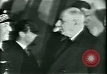 Standbild Präsident Charles de Gaulle Dulles Virginia USA, 1963, aus Sekunde 28 historischem Filmmaterial Videoclip 65675021646