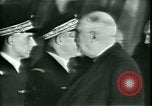 Standbild Präsident Charles de Gaulle Dulles Virginia USA, 1963, aus Sekunde 32 historischem Filmmaterial Videoclip 65675021646