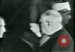 Standbild Präsident Charles de Gaulle Dulles Virginia USA, 1963, aus Sekunde 45 historischem Filmmaterial Videoclip 65675021646