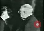 Standbild Präsident Charles de Gaulle Dulles Virginia USA, 1963, aus Sekunde 52 historischem Filmmaterial Videoclip 65675021646