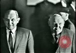 Immagine di Presidente Heinrich Lubke Dulles Virginia USA, 1963, secondo 42 filmato di repertorio 65675021647
