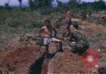 Standbild Nguyen Hue Kampagne Kontum Vietnam, 1972, aus Sekunde 47 historischem Filmmaterial Videoclip 65675021661
