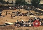 Image évacuation civiles Kontum Vietnam, 1972, de la seconde 18 séquences d'archives historiques vidéo 65675021670