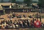 Image évacuation civiles Kontum Vietnam, 1972, de la seconde 24 séquences d'archives historiques vidéo 65675021670