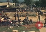 Image évacuation civiles Kontum Vietnam, 1972, de la seconde 27 séquences d'archives historiques vidéo 65675021670