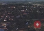 Image évacuation civiles Kontum Vietnam, 1972, de la seconde 40 séquences d'archives historiques vidéo 65675021671