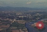 Image évacuation civiles Kontum Vietnam, 1972, de la seconde 56 séquences d'archives historiques vidéo 65675021671