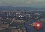 Image évacuation civiles Kontum Vietnam, 1972, de la seconde 57 séquences d'archives historiques vidéo 65675021671