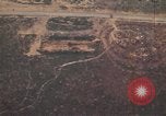 Image évacuation civiles Kontum Vietnam, 1972, de la seconde 18 séquences d'archives historiques vidéo 65675021673