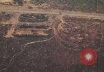 Image évacuation civiles Kontum Vietnam, 1972, de la seconde 20 séquences d'archives historiques vidéo 65675021673