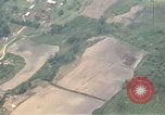 Image évacuation civiles Kontum Vietnam, 1972, de la seconde 39 séquences d'archives historiques vidéo 65675021673