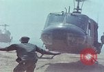 Immagine di Il funzionamento di Lam figlio 719 Laos, 1971, secondo 50 filmato di repertorio 65675021716