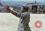 Immagine di Il funzionamento di Lam figlio 719 Laos, 1971, secondo 22 filmato di repertorio 65675021717