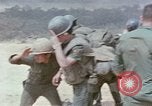 Immagine di Il funzionamento di Lam figlio 719 Laos, 1971, secondo 25 filmato di repertorio 65675021717