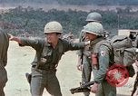 Immagine di Il funzionamento di Lam figlio 719 Laos, 1971, secondo 45 filmato di repertorio 65675021717