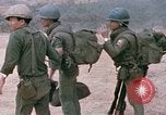 Immagine di Il funzionamento di Lam figlio 719 Laos, 1971, secondo 56 filmato di repertorio 65675021717