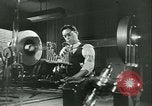 Standbild Signal Corps europäische Theater, 1943, aus Sekunde 19 historischem Filmmaterial Videoclip 65675021722