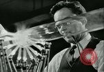 Standbild Signal Corps europäische Theater, 1943, aus Sekunde 25 historischem Filmmaterial Videoclip 65675021722