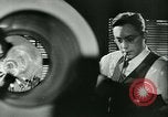 Standbild Signal Corps europäische Theater, 1943, aus Sekunde 27 historischem Filmmaterial Videoclip 65675021722