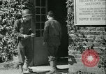 Immagine di Primo segnale di esercito messaggio di servizio di codifica e di decodifica Francia, 1944, secondo 11 filmato di repertorio 65675021725