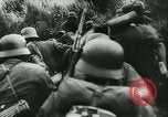 Standbild Schlacht von Frankreich Frankreich, 1940, aus Sekunde 35 historischem Filmmaterial Videoclip 65675021754