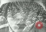 Immagine di Adolf Hitler saluto ufficiali Germania, 1940, secondo 20 filmato di repertorio 65675021759
