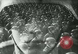 Immagine di Adolf Hitler saluto ufficiali Germania, 1940, secondo 21 filmato di repertorio 65675021759