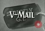 Immagine di V-mail manipolazione di seconda guerra mondiale United States USA, 1943, secondo 6 filmato di repertorio 65675021760