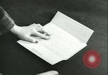 Immagine di V-mail manipolazione di seconda guerra mondiale United States USA, 1943, secondo 54 filmato di repertorio 65675021760