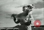 Image l'agriculture et du tabac de la fourrure en Danemark Danemark, 1942, de la seconde 46 séquences d'archives historiques vidéo 65675021778