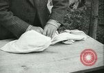 Image l'agriculture et du tabac de la fourrure en Danemark Danemark, 1942, de la seconde 49 séquences d'archives historiques vidéo 65675021778