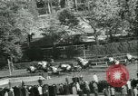 Image course de chevaux à l'hippodrome d'Auteuil Paris France, 1942, de la seconde 26 séquences d'archives historiques vidéo 65675021780