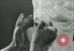 Standbild deutscher Bildhauer Deutschland, 1942, aus Sekunde 28 historischem Filmmaterial Videoclip 65675021787